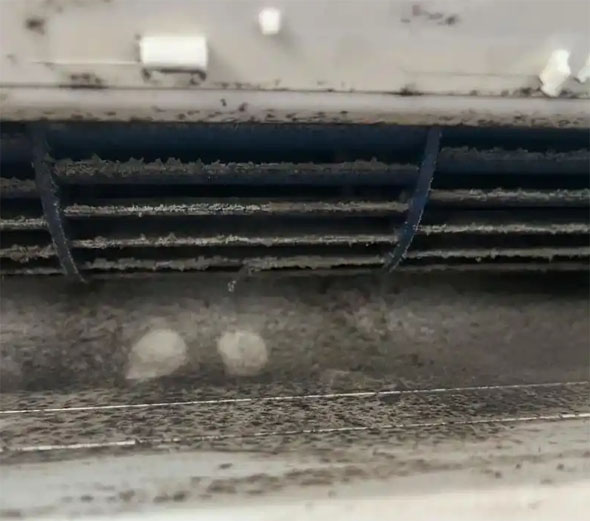 石河子空调吹的风有股烧焦味是怎么回事